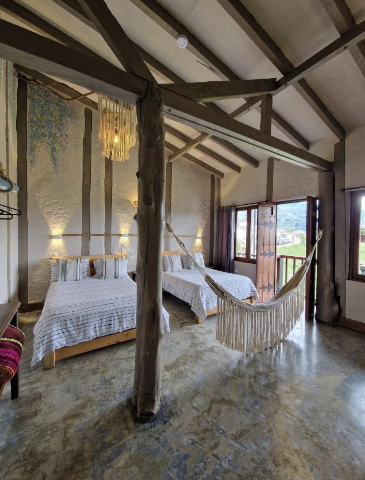 Coffee Tree Boutique Hostel — Zimmer mit Hängematte