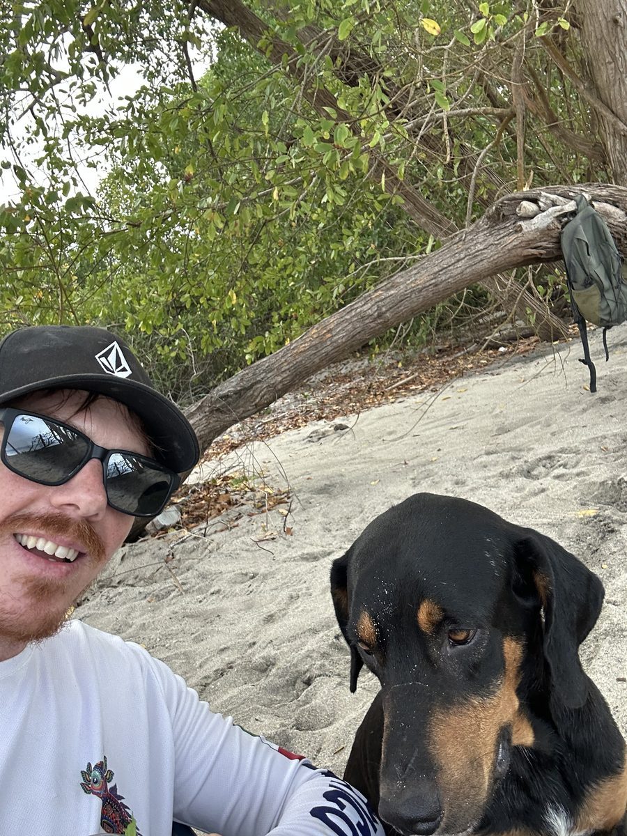 Selfie mit Strandhund