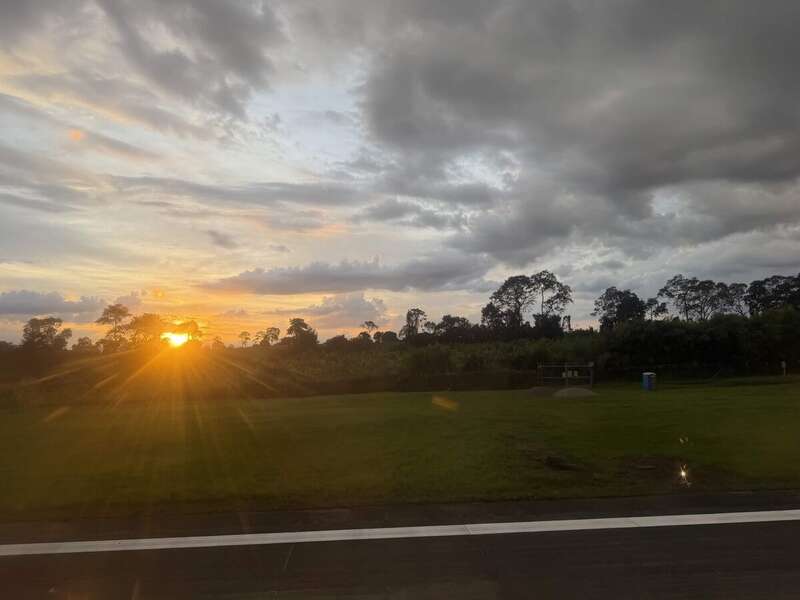 Landung im Sonnenuntergang